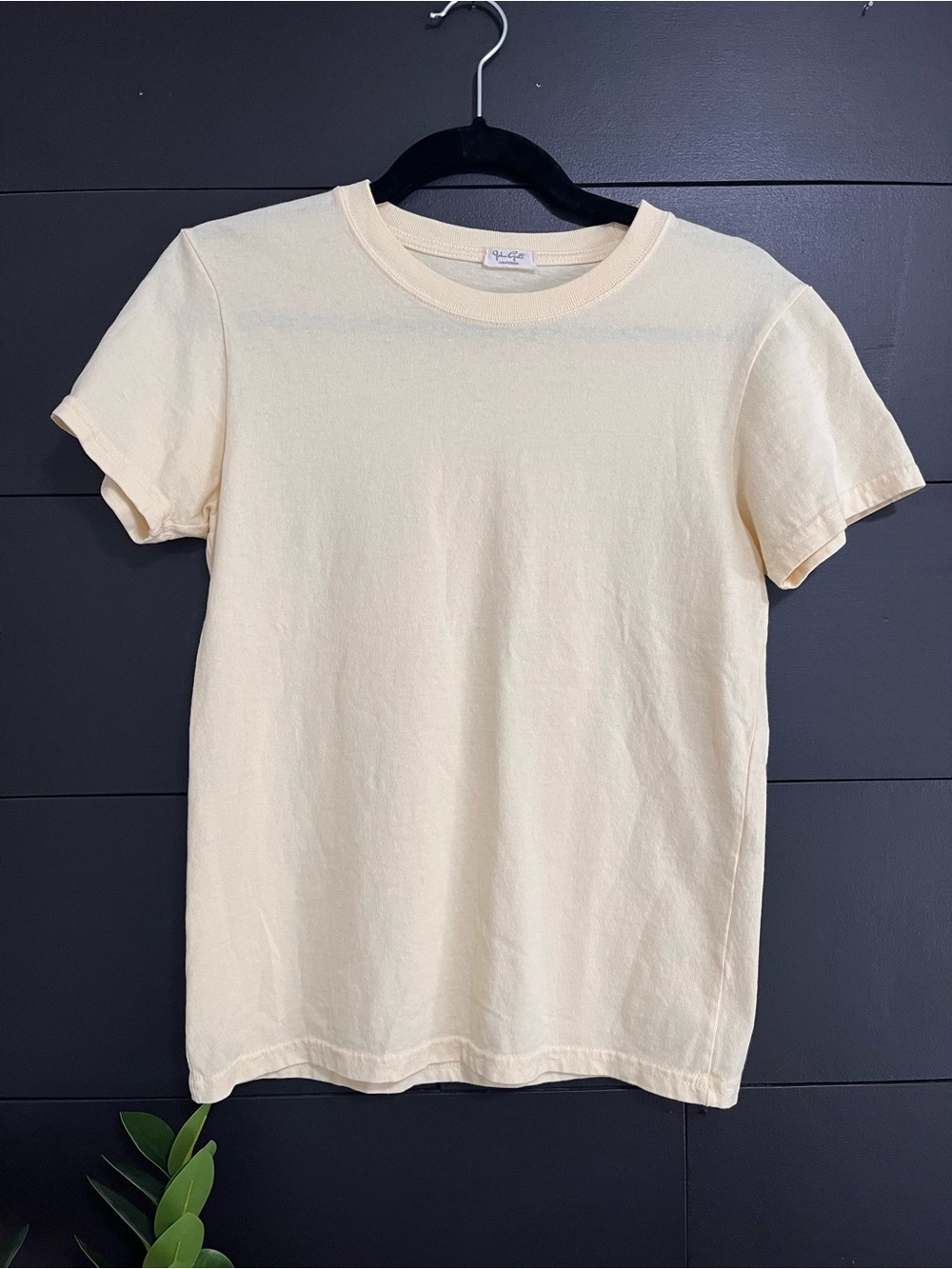 JOHN GALT Brandy Melville Pale Yellow Crewneck T-Shirt Cotton Tee One Size EUC